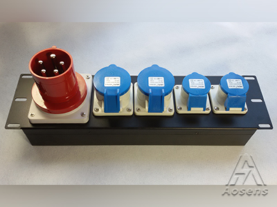 3U機(jī)架式工業(yè)插頭配電單元380V輸入63A 輸出220V32A2位16A2位